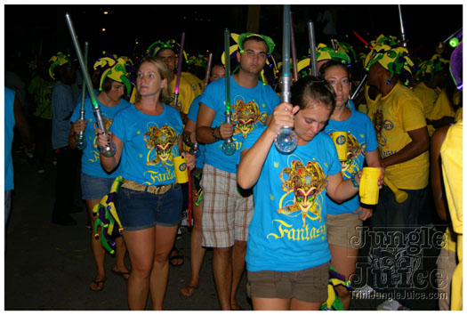 grenada_mon_night_mas_aug9-016