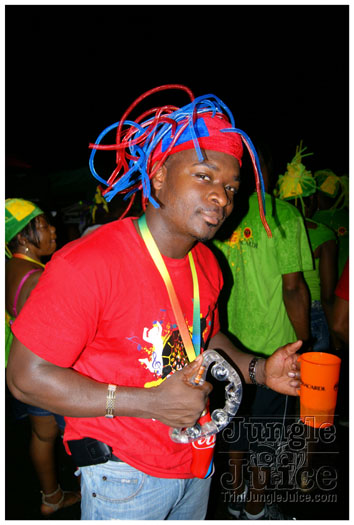 grenada_mon_night_mas_aug9-044