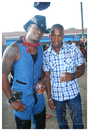 gyal_farm_2010_jul4-025