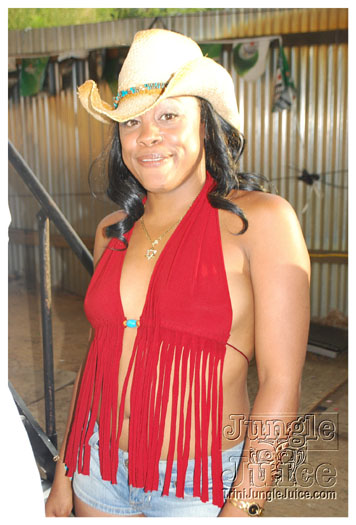 gyal_farm_2010_jul4-041
