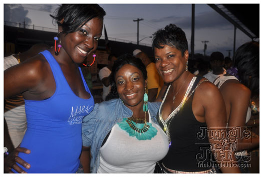 gyal_farm_2010_jul4-098