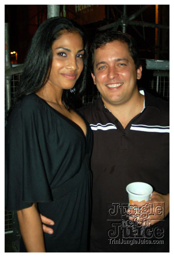 i_am_legend_3_apr3-038