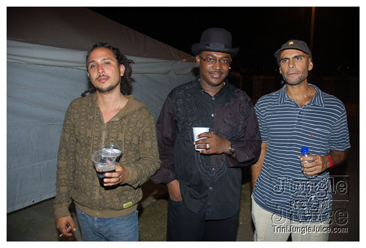 i_am_legend_3_apr3-047