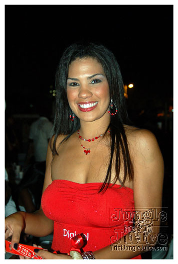 i_am_legend_3_apr3-067