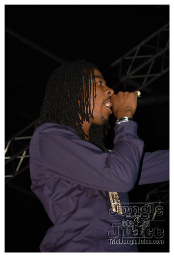 i_am_legend_3_apr3-068