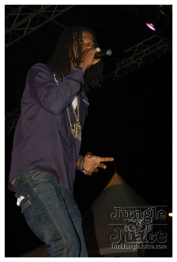 i_am_legend_3_apr3-069