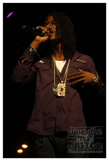 i_am_legend_3_apr3-072