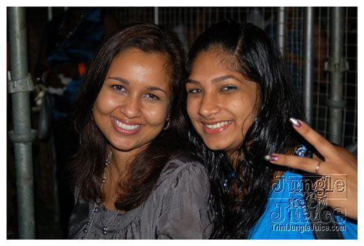 i_am_legend_3_apr3-075