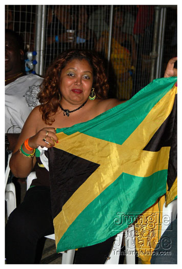 i_am_legend_3_apr3-079