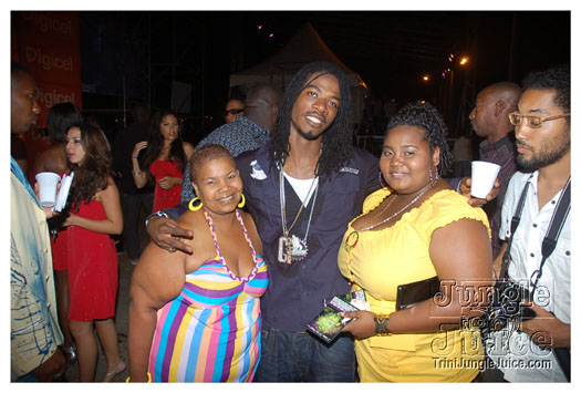 i_am_legend_3_apr3-085