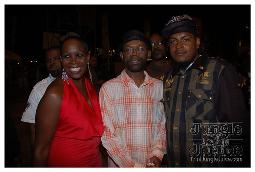 i_am_legend_3_apr3-090