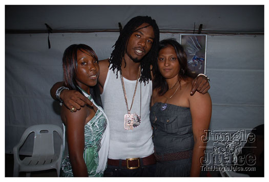 i_am_legend_3_apr3-093