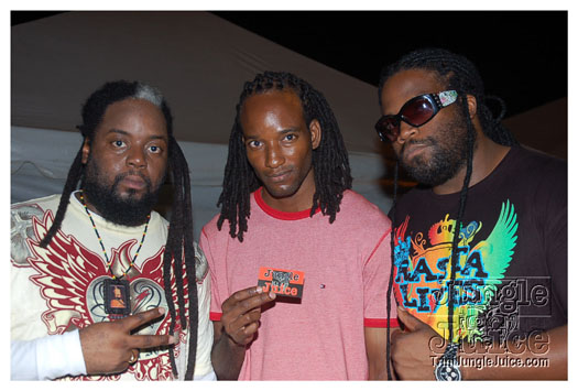 i_am_legend_3_apr3-133