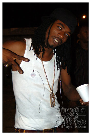 i_am_legend_3_apr3-139