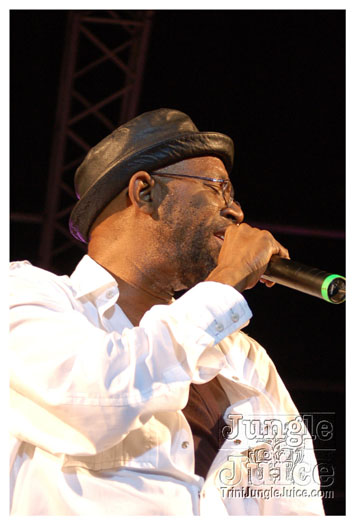 i_am_legend_3_apr3-152