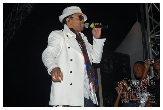 i_am_legend_3_apr3-163