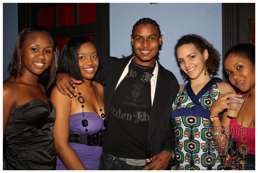 intl_wednesdays_jul7-022