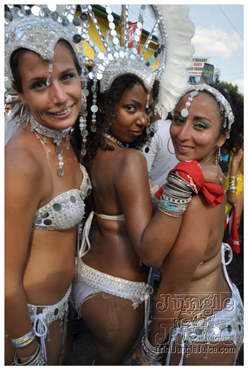 islandpeople_mas_2010_tuesday_part3-105