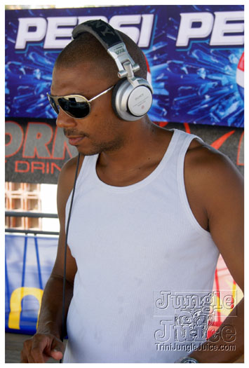 jet_attitud_may23-037