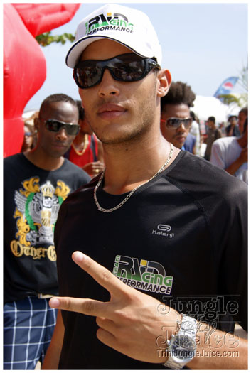 jet_attitud_may23-121