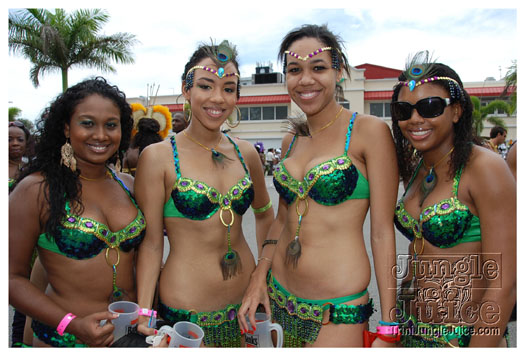 kadooment_day_2010_pt1-007
