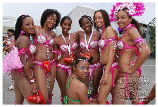 kadooment_day_2010_pt1-023