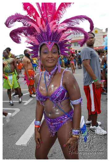 kadooment_day_2010_pt1-029