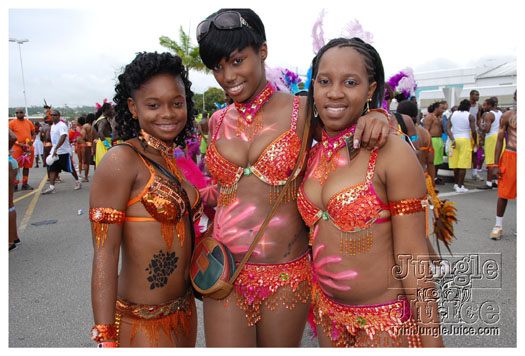 kadooment_day_2010_pt1-042
