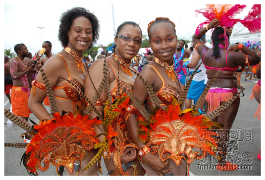kadooment_day_2010_pt1-046