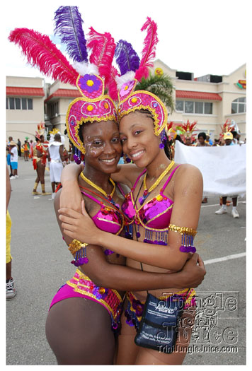 kadooment_day_2010_pt1-050
