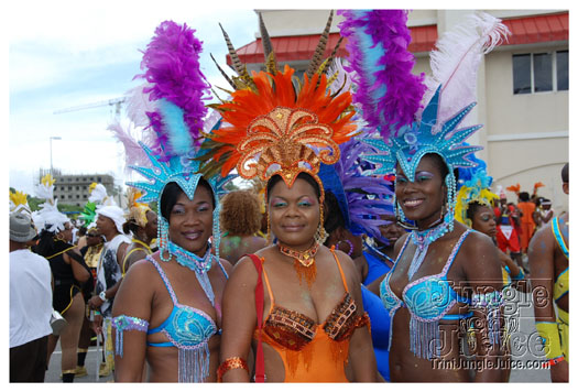 kadooment_day_2010_pt1-052