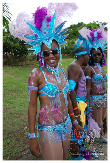 kadooment_day_2010_pt1-056