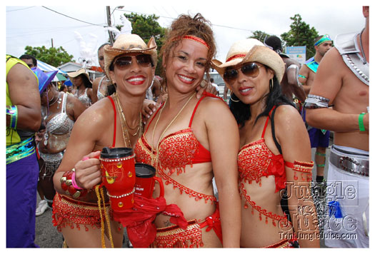 kadooment_day_2010_pt1-064