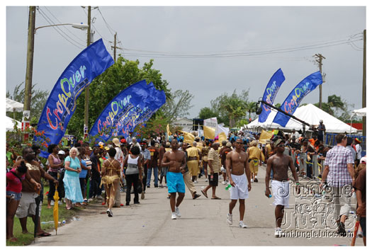kadooment_day_2010_pt1-137