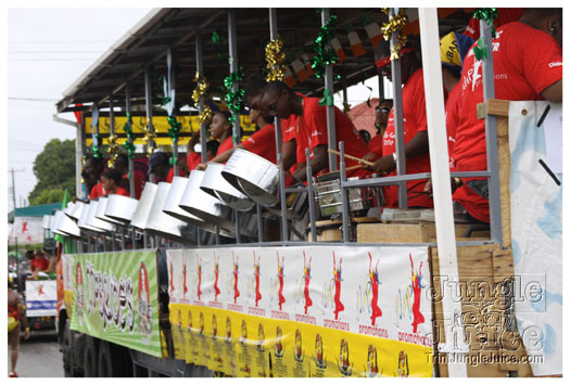 kadooment_day_2010_pt2-007