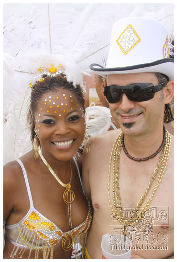 kadooment_day_2010_pt2-021