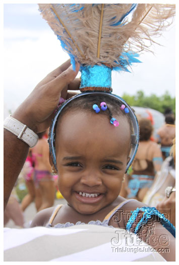 kadooment_day_2010_pt2-032