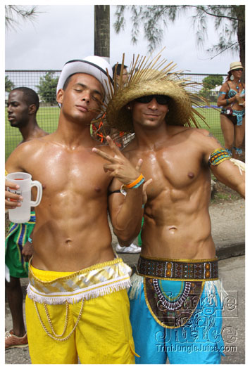 kadooment_day_2010_pt2-043