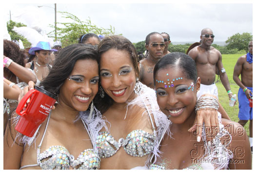 kadooment_day_2010_pt2-087