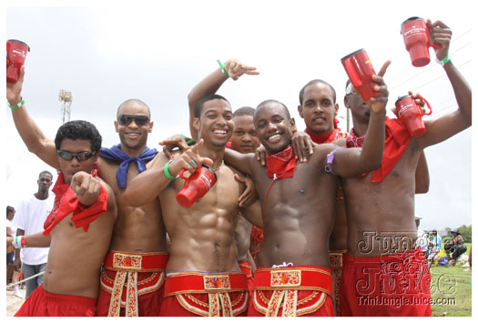 kadooment_day_2010_pt2-100