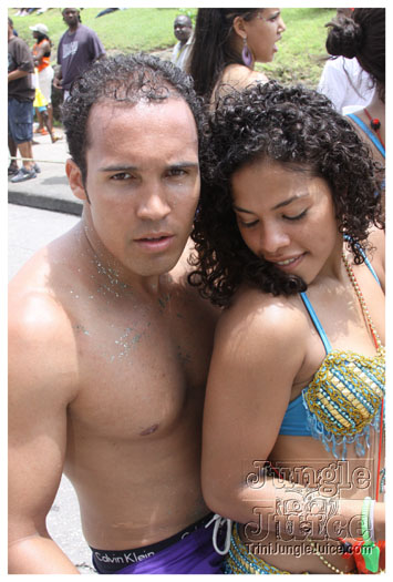 kadooment_day_2010_pt2-113