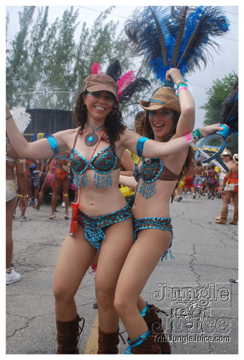 kadooment_day_2010_pt3-022