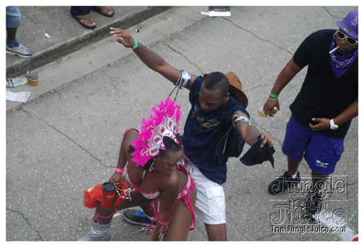 kadooment_day_2010_pt3-047