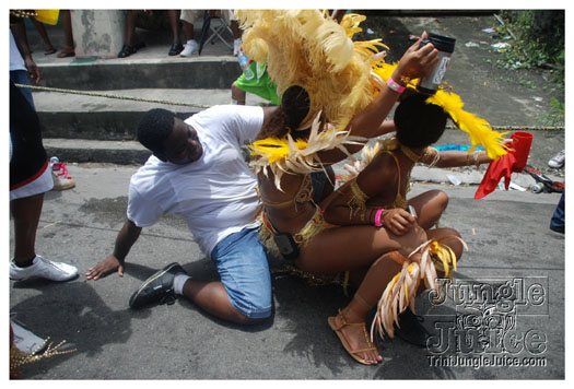 kadooment_day_2010_pt3-069