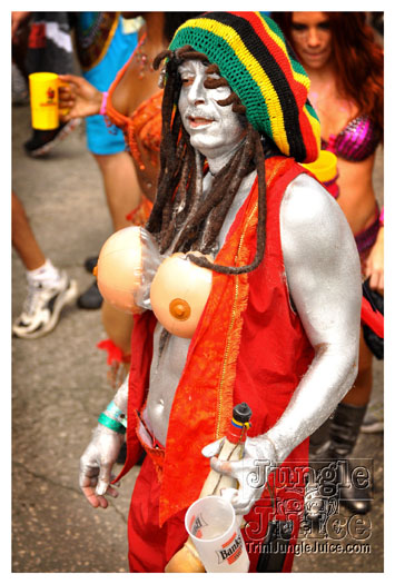 kadooment_day_2010_pt4-006