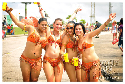 kadooment_day_2010_pt4-011
