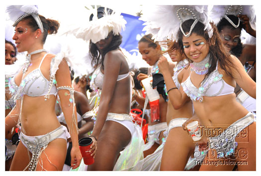 kadooment_day_2010_pt4-044