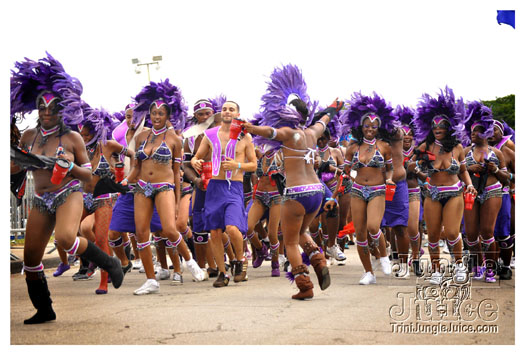 kadooment_day_2010_pt4-045