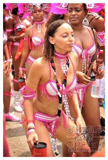 kadooment_day_2010_pt4-064