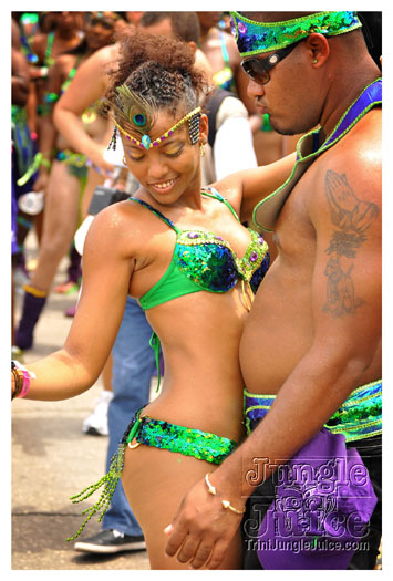 kadooment_day_2010_pt4-073